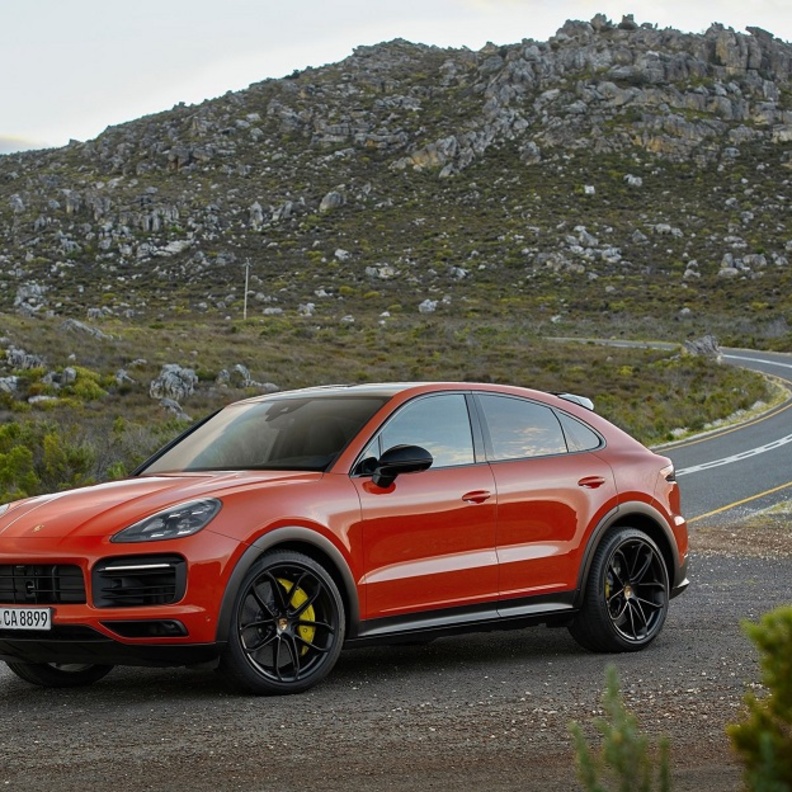 رفعت شركة بورشه مستوى التحدي في فئة الرياضية المتعددة الاستخدامات الـ "SUV"