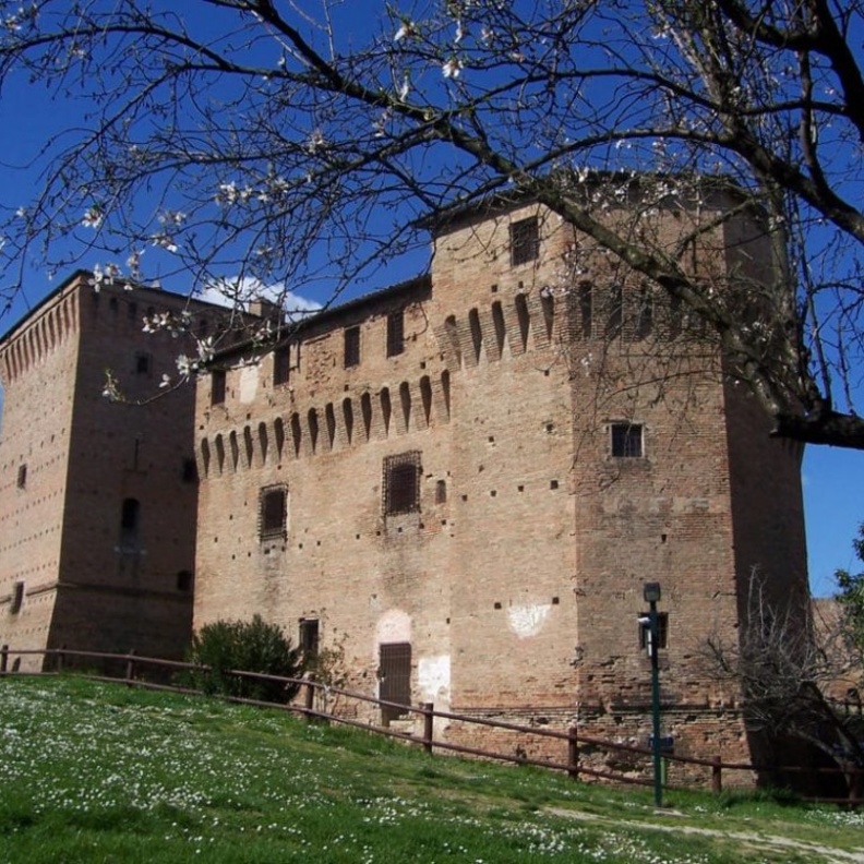  بياتزا ديل بوبولو Piazza del Popolo 