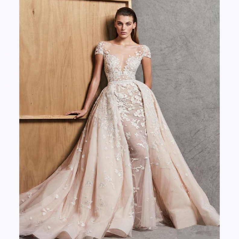 فستان من Oscar de la Renta