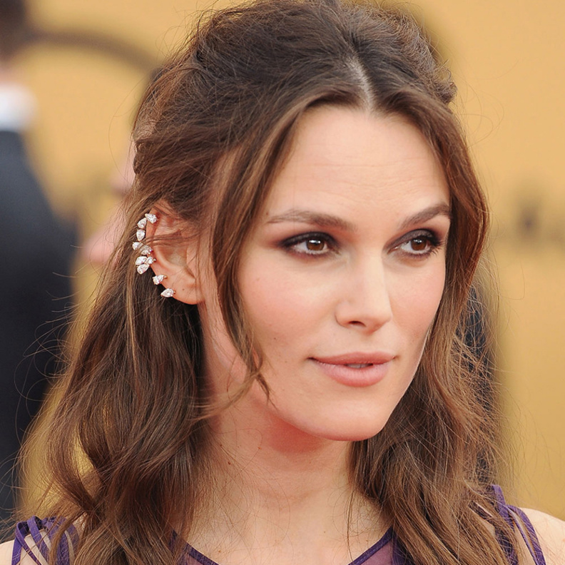 النعومة في مجوهرات كيرا نايتلي