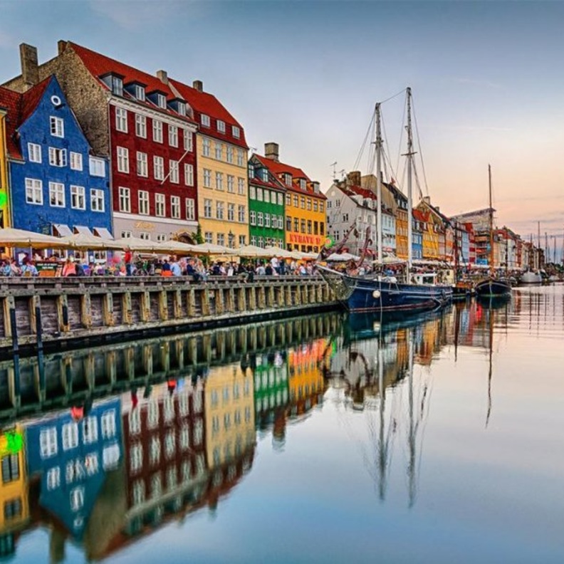 الدنمارك ثاني اسعد دولة لاسعد شهر العسل