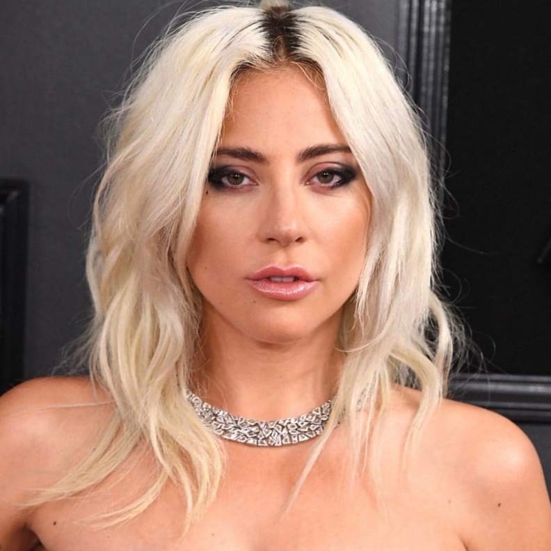 أجمل إطلالات مكياج ليدي غاغا