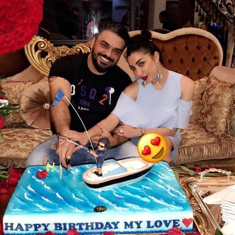 دنيا بطمة وزوجها