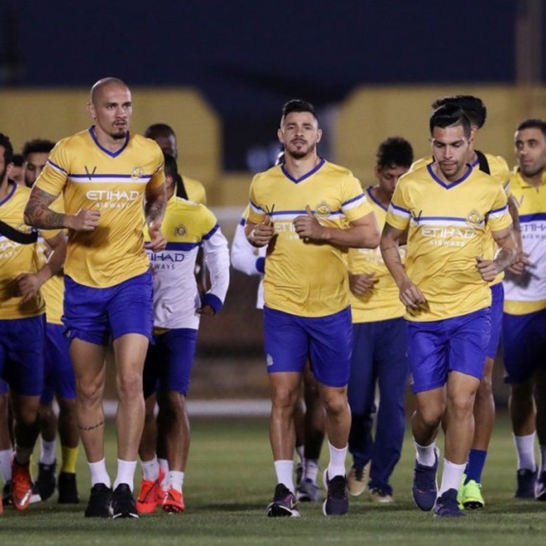 النصر.. لا تكلمني متصدر