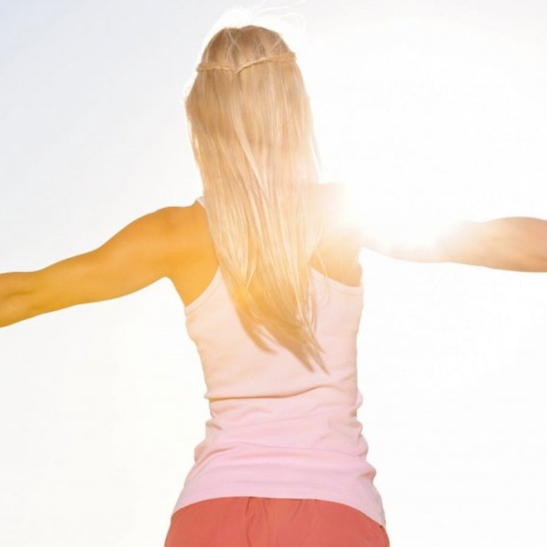 تمارين رياضية تخلصك من دهون الظهر نهائياً