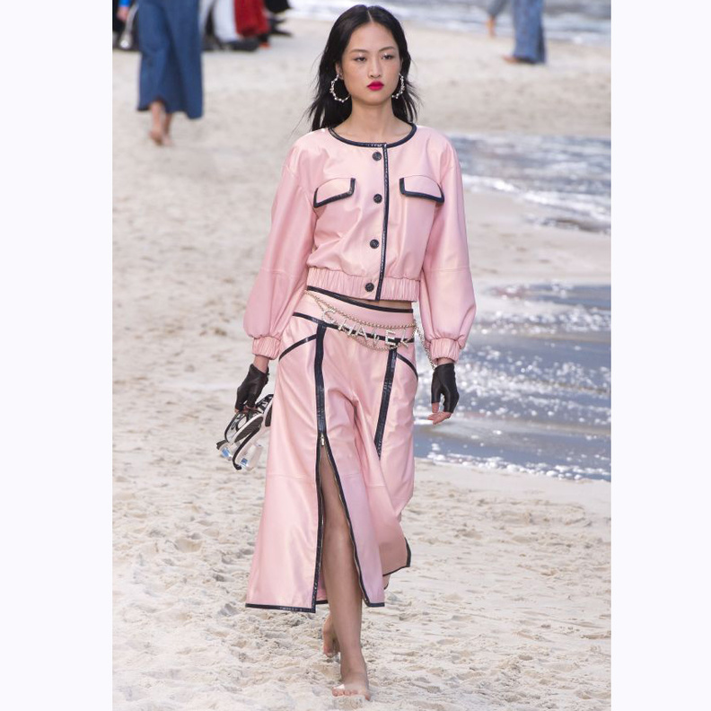 Max Mara تصميم من الجلد الزيتي من