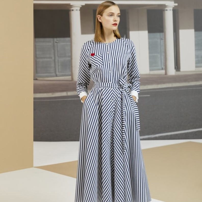 بدلة أنيقة مزينة بالقلوب