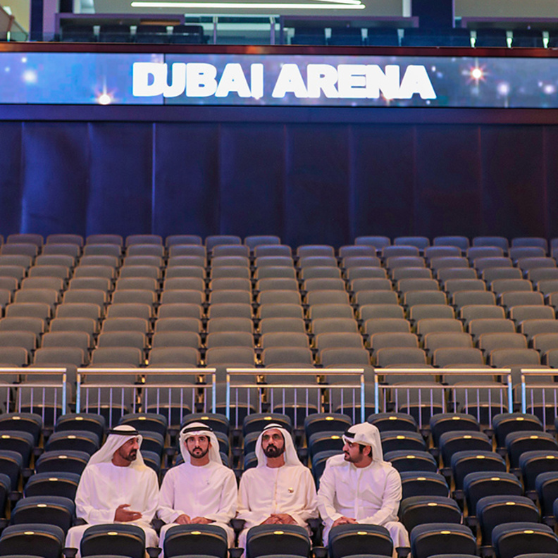 محمد بن راشد يزور "دبي أرينا" الصالة المُغطَّاة الأولى من نوعها في المنطقة