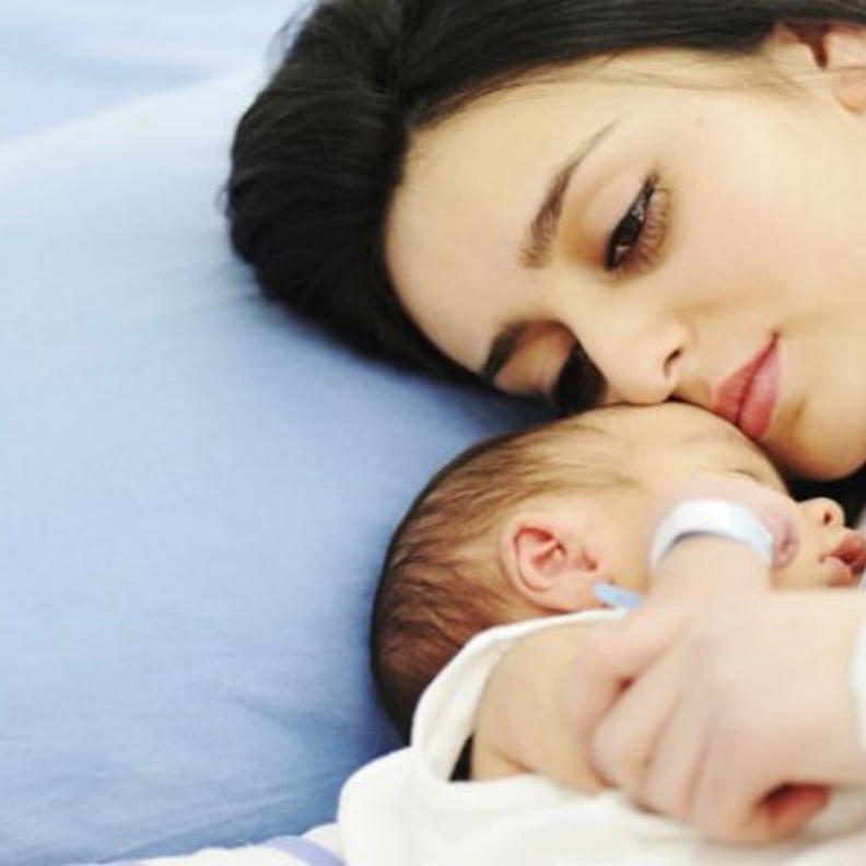 ما هي أعراض إكتئاب الولادة التي يجب الإنتباه لها