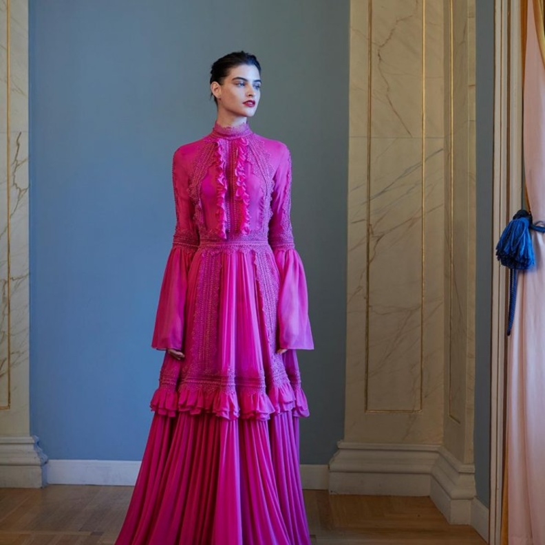 فستان ابيض من جورج حبيقة