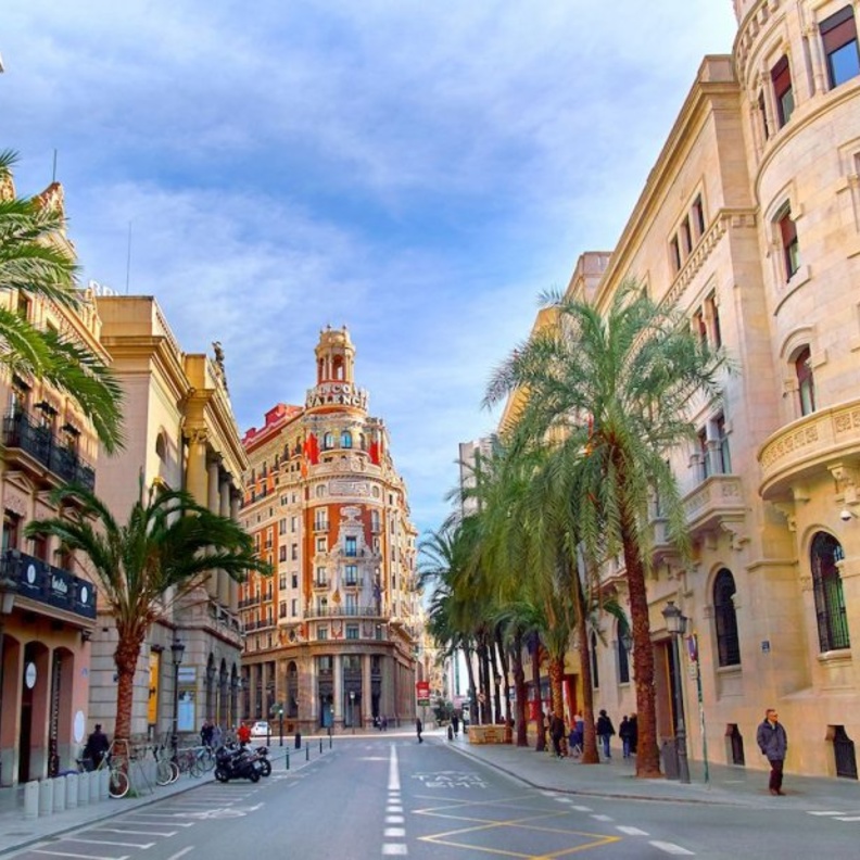 فالنسيا ذات مناخ متوسطي ملائم للسياحة على مدار العام