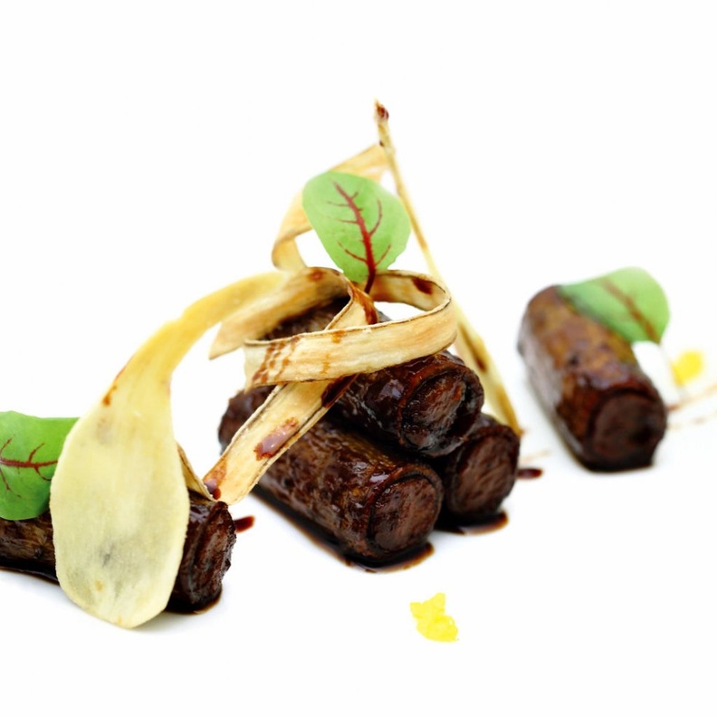 مطعم ULTRAVIOLET