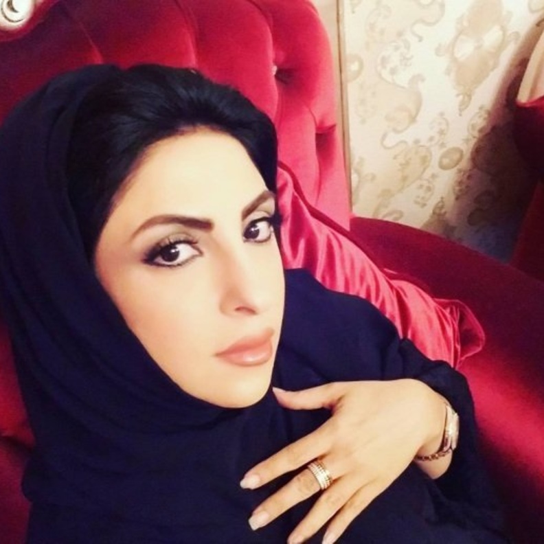 زينب العسكري