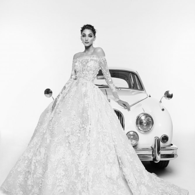 فستان من demetrios