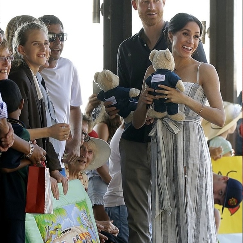 الأمير هاري وميغان ماركل تلقوا 236 هدية لطفلها القادم