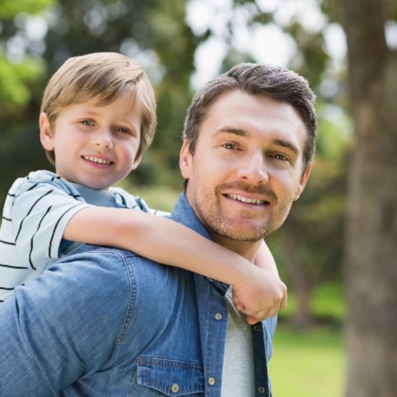 نصائح للأب للحفاظ على أبنائه وكسب صداقتهم 