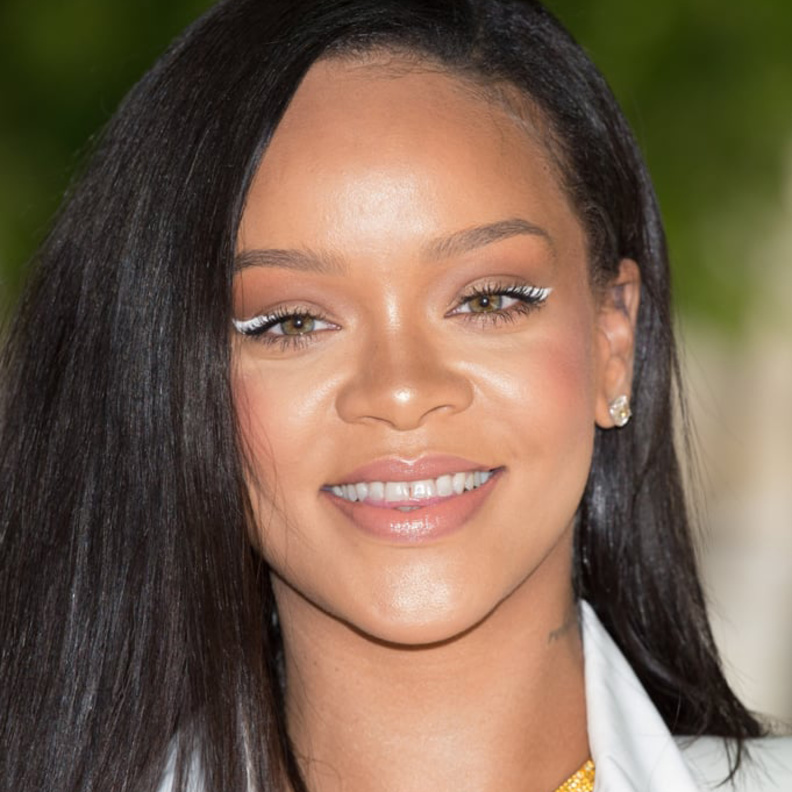 تغير أسلوب مكياج ريهانا