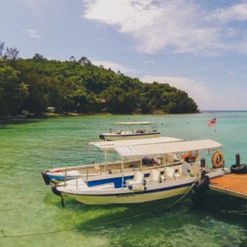 اجواء التنقل بين الجزر في كوتا كينابالو