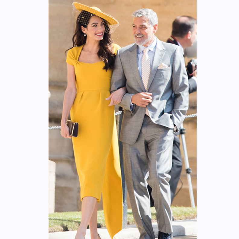 إطلالة أنثوية أنيقة خلال مشاركتها في مهرجان كان السينمائي