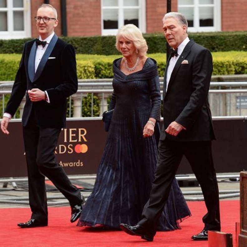 أناقة دوقة كورنوال في حفل جوائز أوليفر