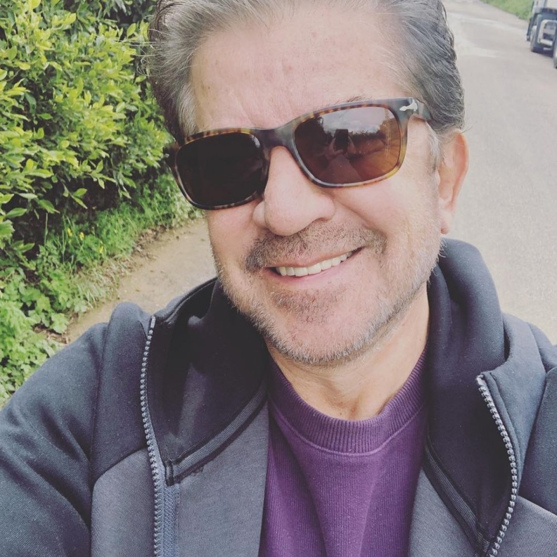 وليد توفيق الحاضر دوما في اعياد ميلاد النجوم