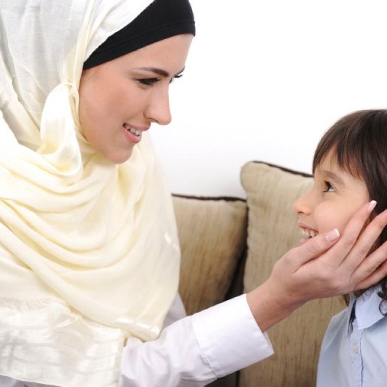 ما هي الطرق التي تساعد الأم في الوفاء بوعودها لطفلها