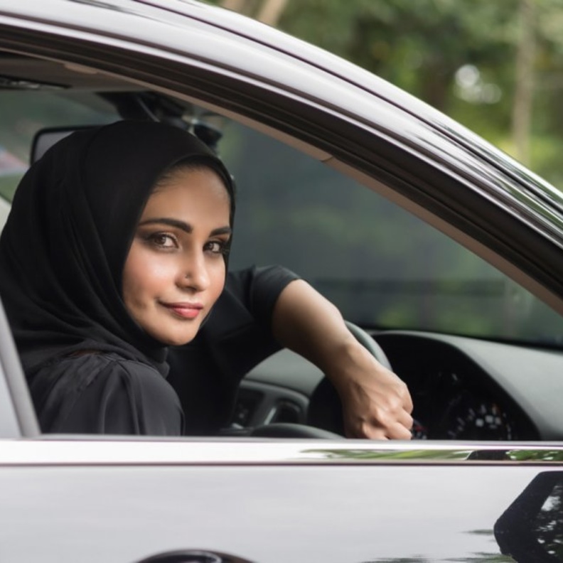  صينية الأنشطة داخل السيارة