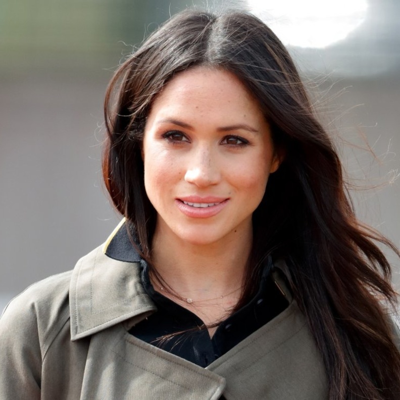 توماس ماركل يبحث عن هدية لحفيده القادم