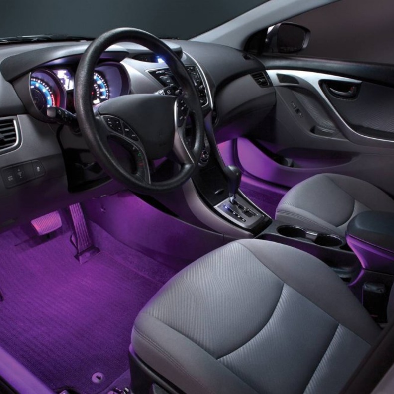 الإضاءة المحيطة تعطي سيارتك لمسة خاصة