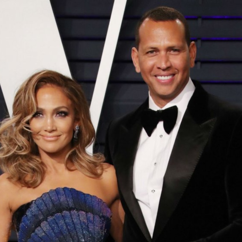 جورج كلوني (George Clooney) أدمن تعاطي الأدوية المسكنة