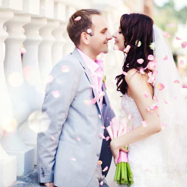 أفكار ديكورات حفل زفاف بالزهور للأعراس ربيع 2019