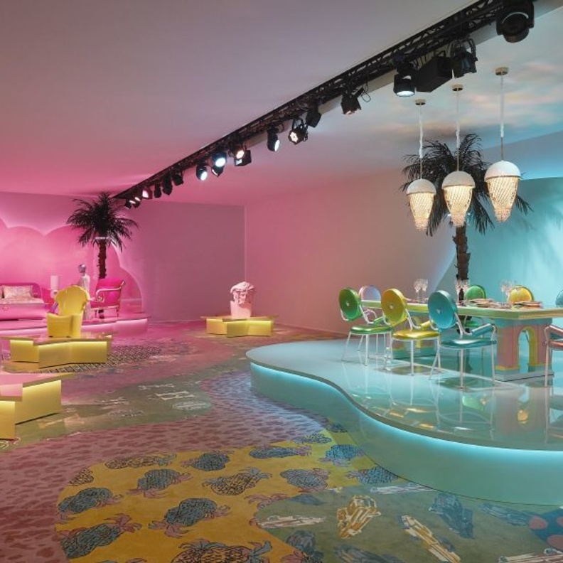 Versace تكشف عن مجموعة المنازل في عرض Fuorisalone ٢٠١٩