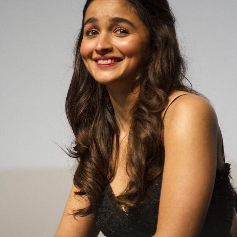 عليا بهات نجمة صاعدة في بوليوود