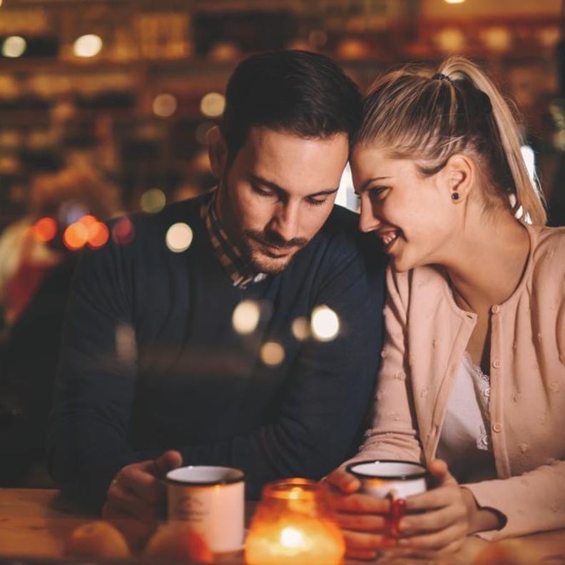 كيف تفرق المرأة بين حبها للرجل والإعجاب به