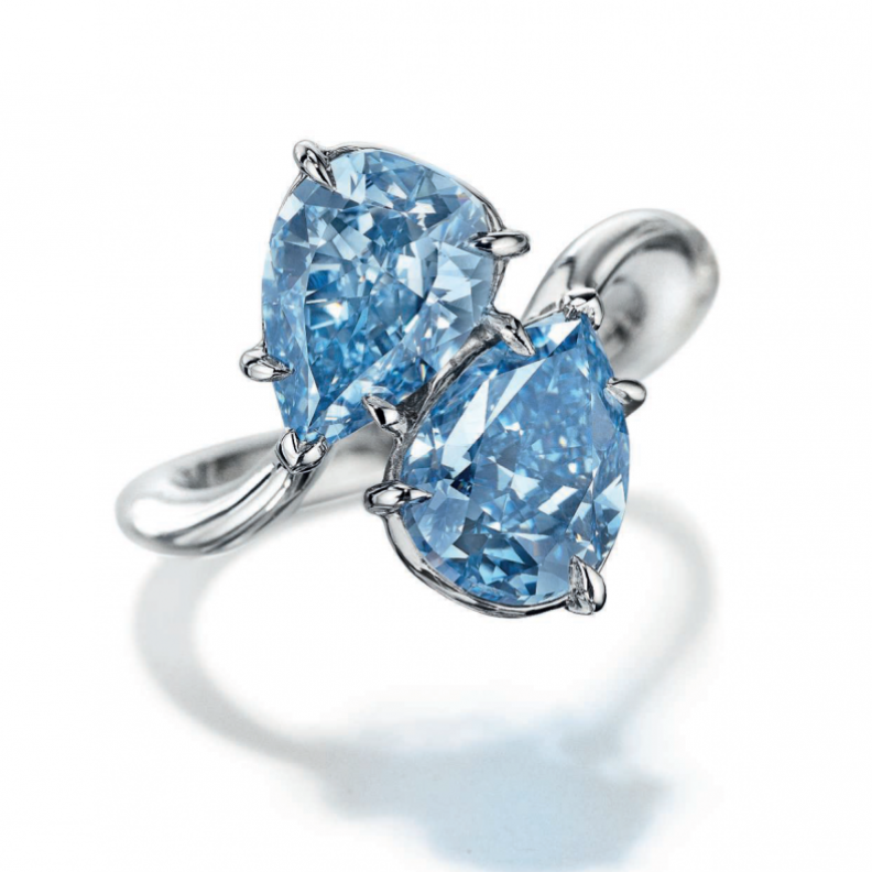 أحجار ماس أزرق بقصة الاجاصة