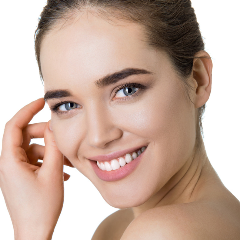  تمتعي بأسنان بيضاء جذابة