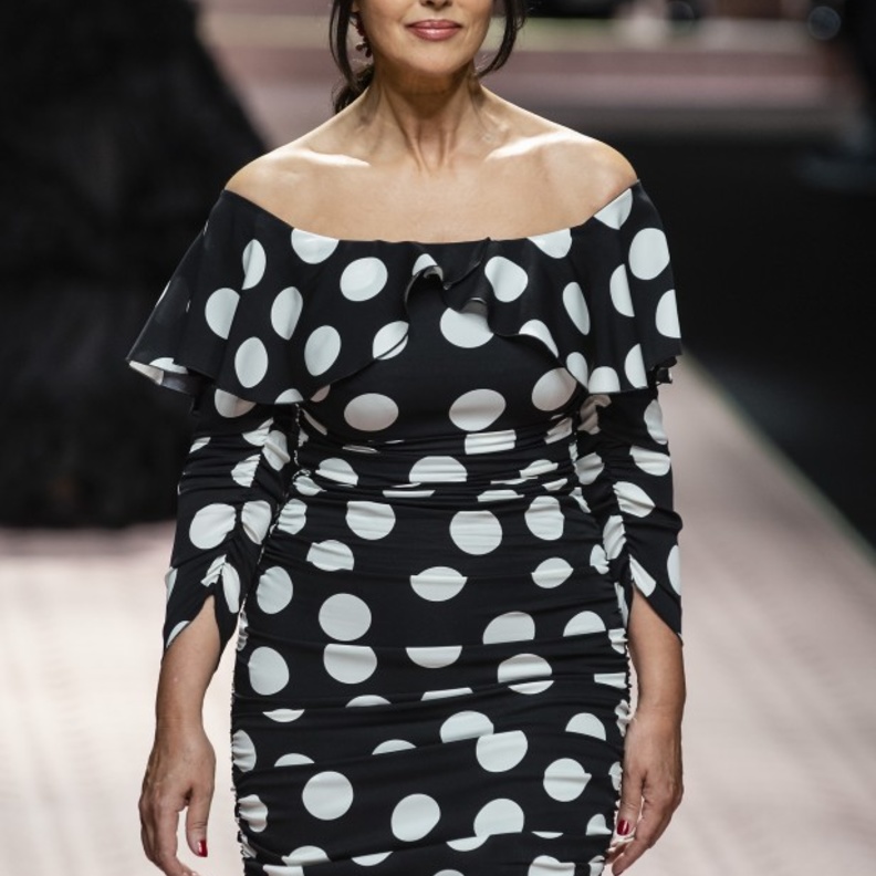 بدلة واسعة ومنقّطة من Dolce&Gabbana