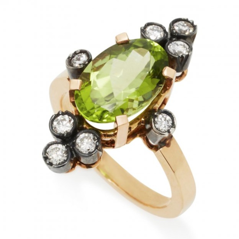 أقراط من كارلا اموريوم Carla Amorim