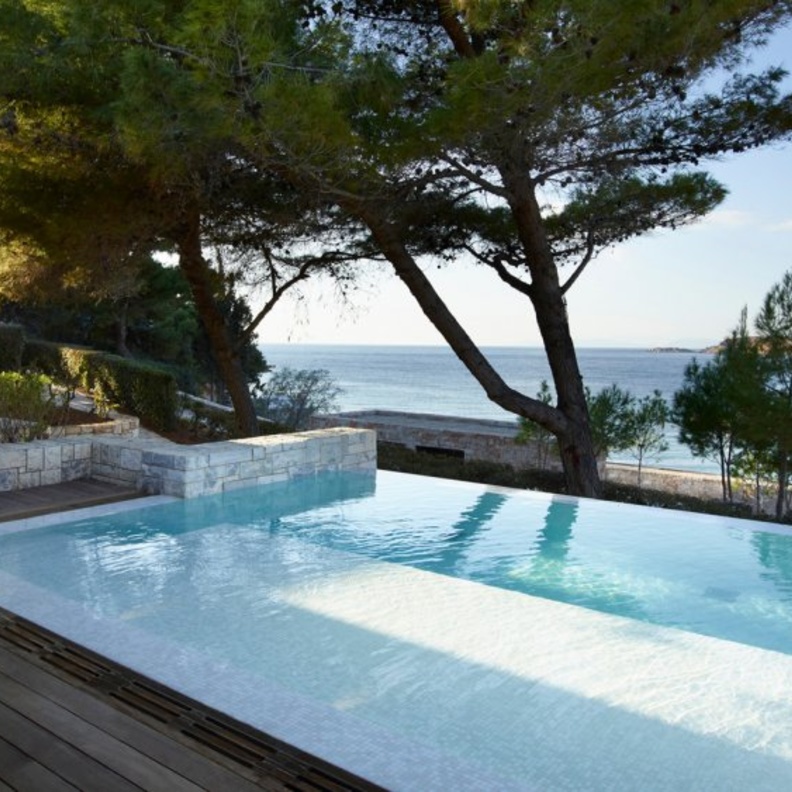 فندق فورسيزونز أستر بالاس أثينا... حقبة جديدة من الفخامة في العاصمة اليونانية