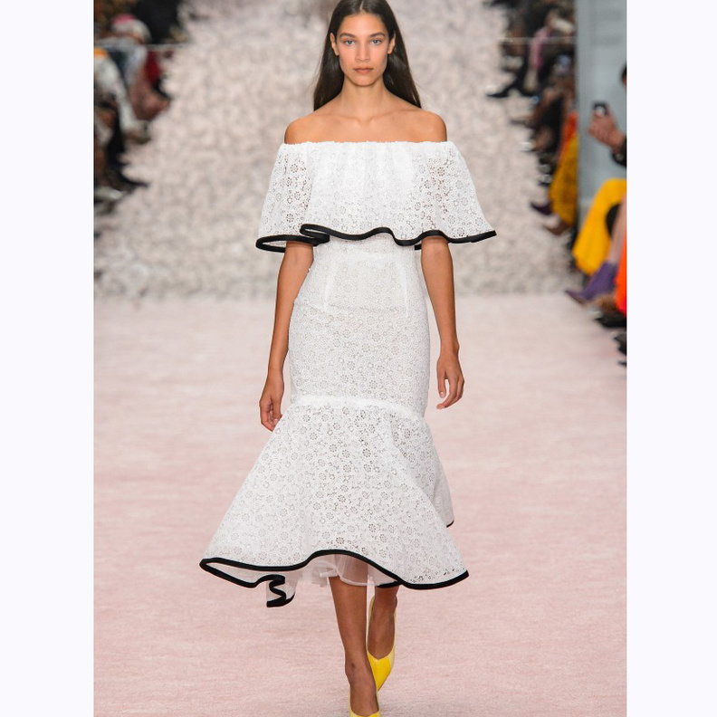 اوف شولدر من ميل واحد من Preen