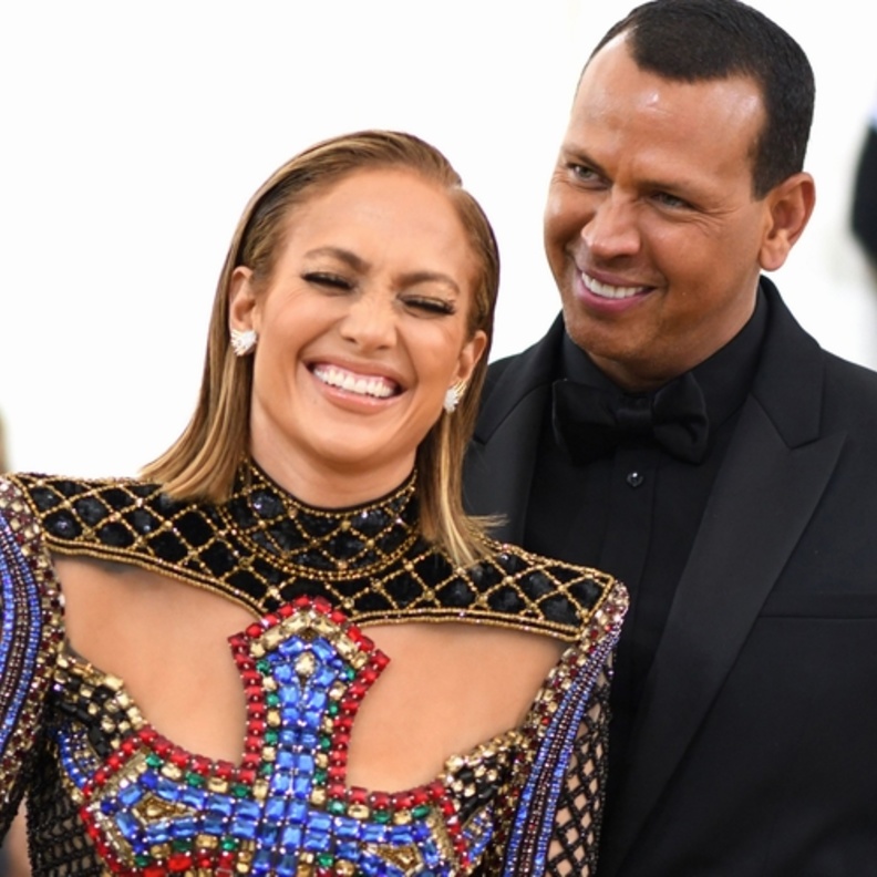 تايلور سويفت (Taylor Swift) وأديل (Adele) يخططان للعمل معا في ألبوم موسيقي جديد