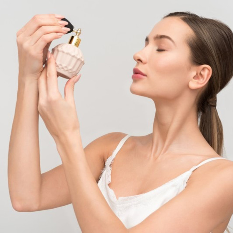  أحدث عطور نسائية بروائح منعشة تناسب ربيع 2019