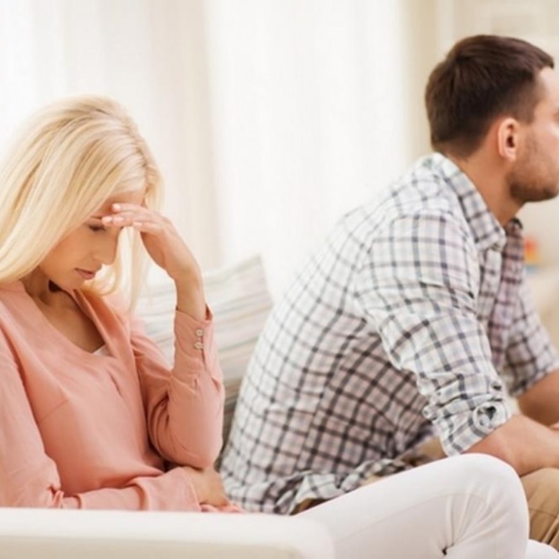 المرأة تستطيع كشف حيانة الرجل بمجرد النظر إليه