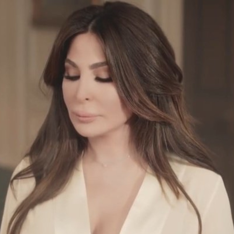 اليسا في كليب "كرهني"