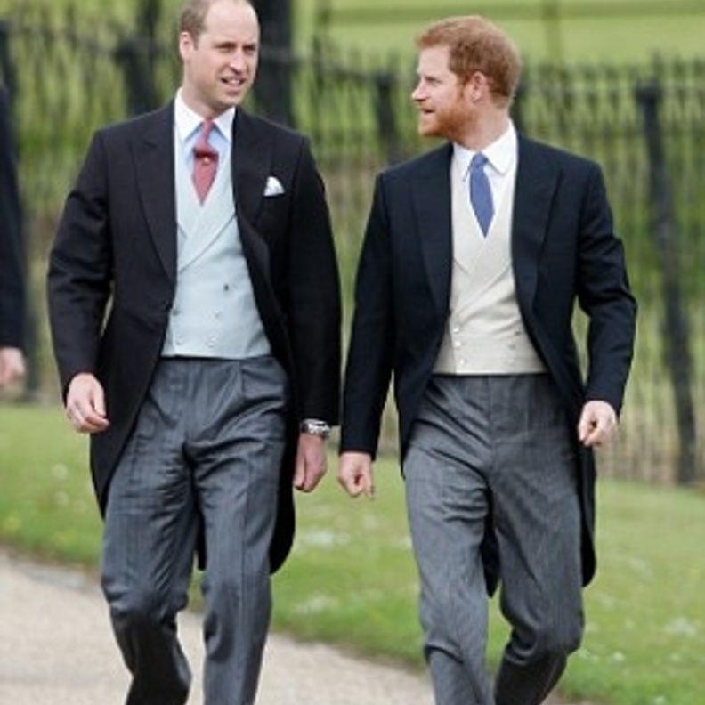 الأمير هاري مع كيت ميدلتون والأمير وليام