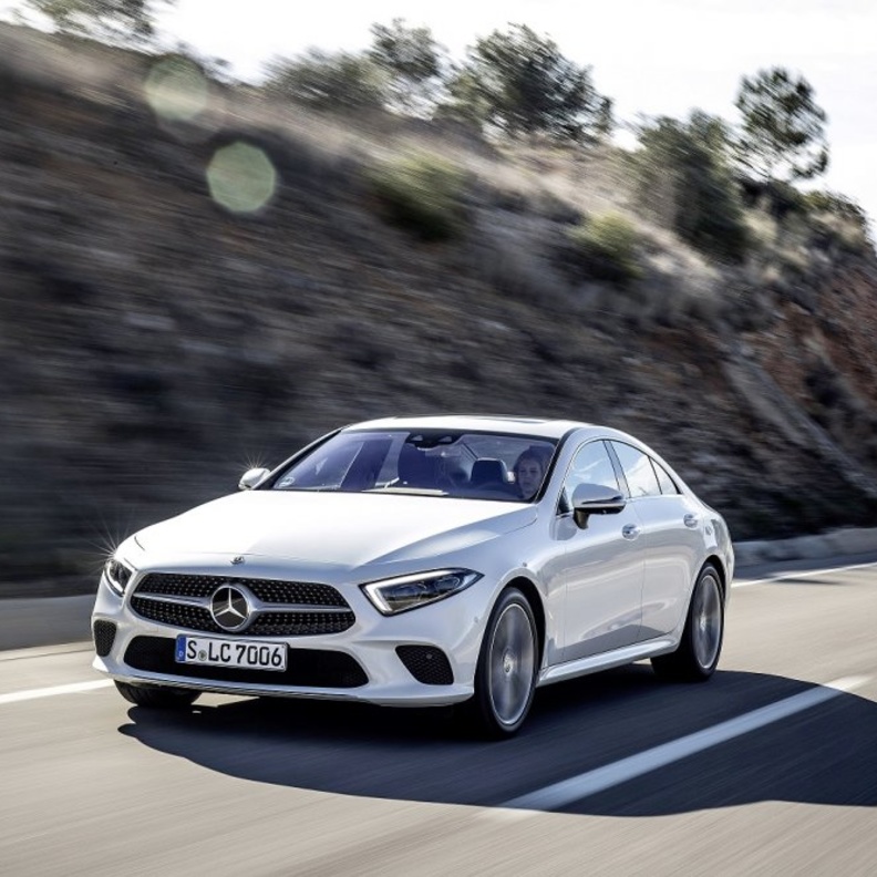  سيارة Mercedes الجديدة CLS 350