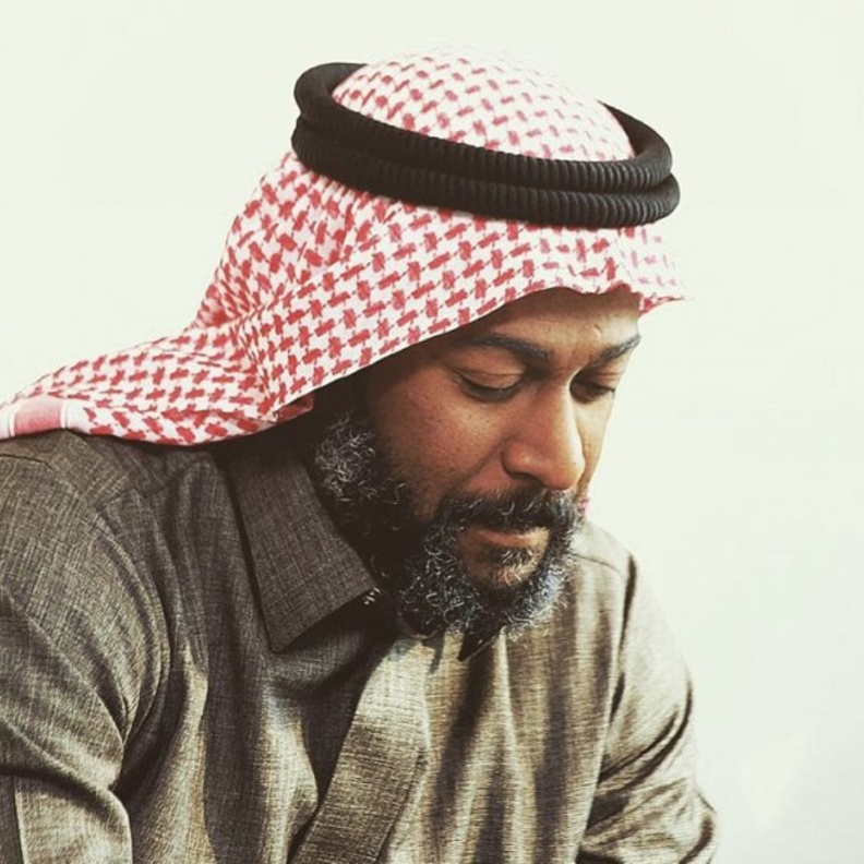 جمعان يعيش في صراع نفس