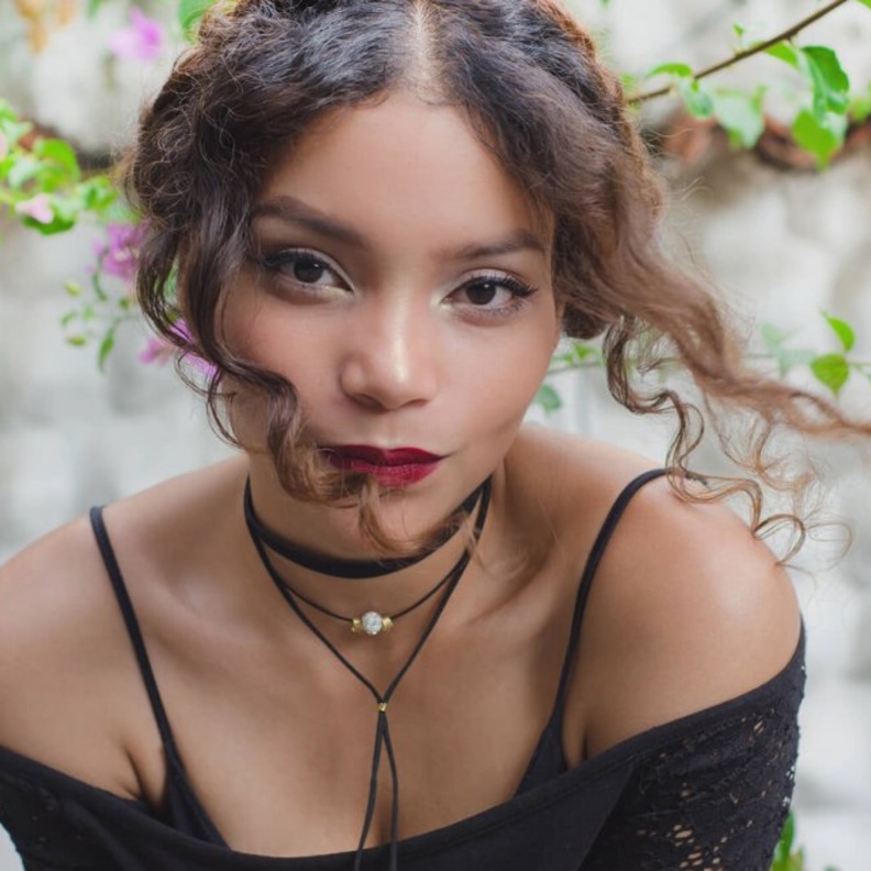 مستعدة للتضحية من اجل من تحبّ لكن فقط عندما تتأكّد من مشاعره ومن صدقه تجاهها