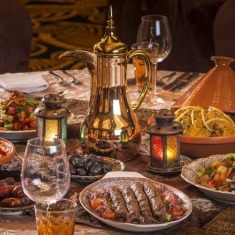 وجبة الإفطار في رمضان يجب أن تكون متنوعة وصحية