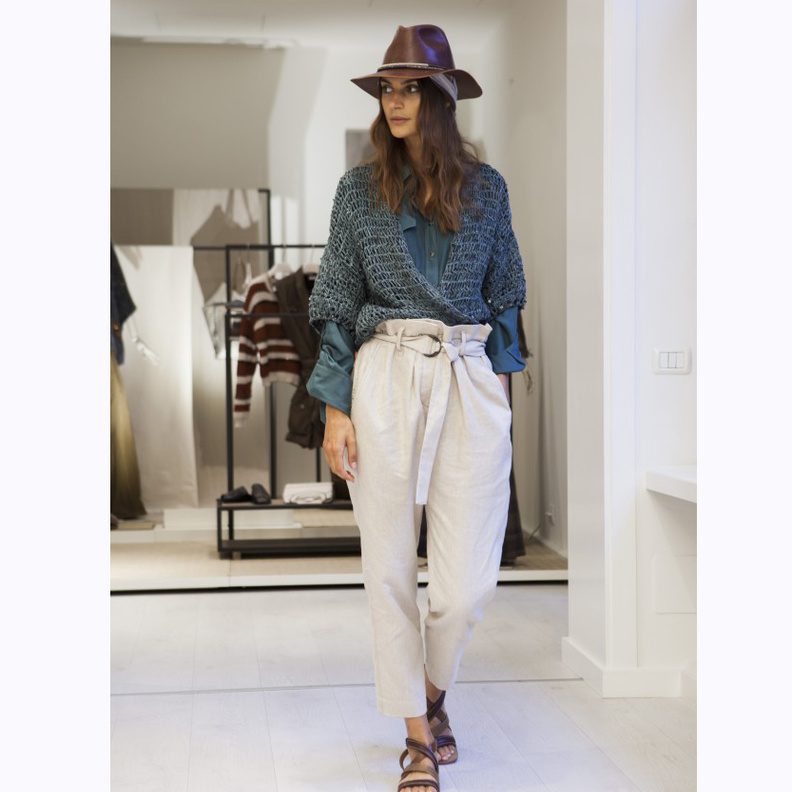 زي أنيق للتنزه في الطبيعة من Brunello Cucinelli